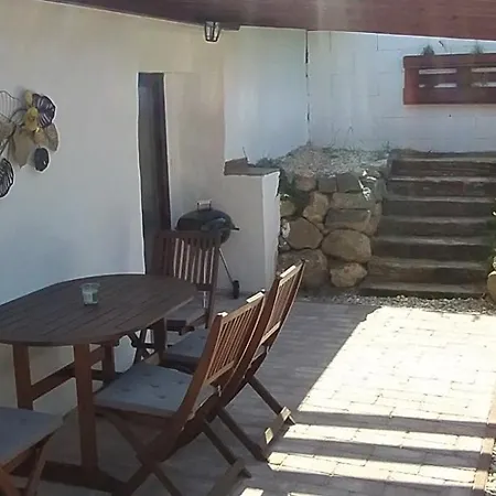 Szigligeti Panorama Apartmanhaz * Szigliget