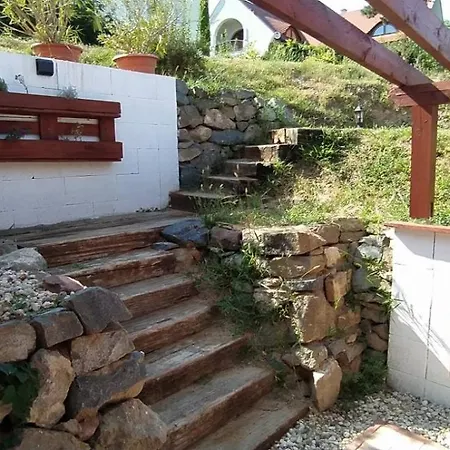 Szigligeti Panorama Apartmanhaz Ferienhaus